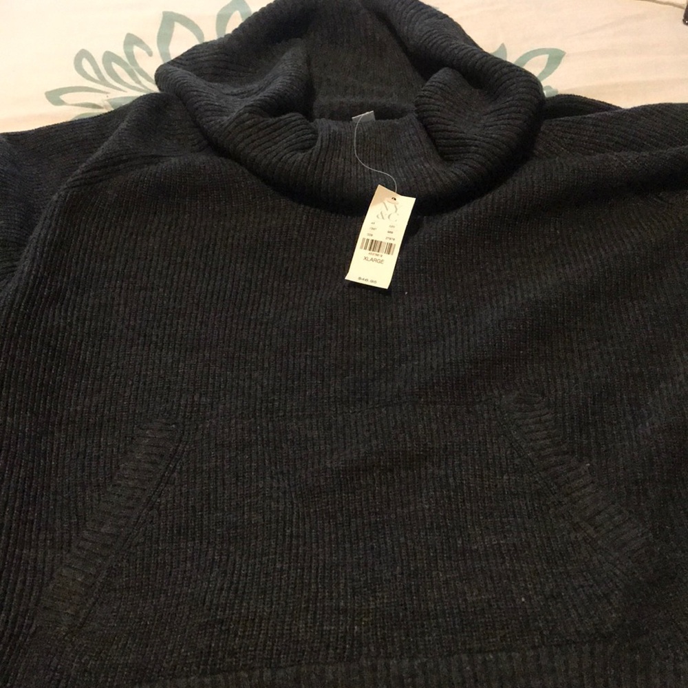 Black Cowlneck